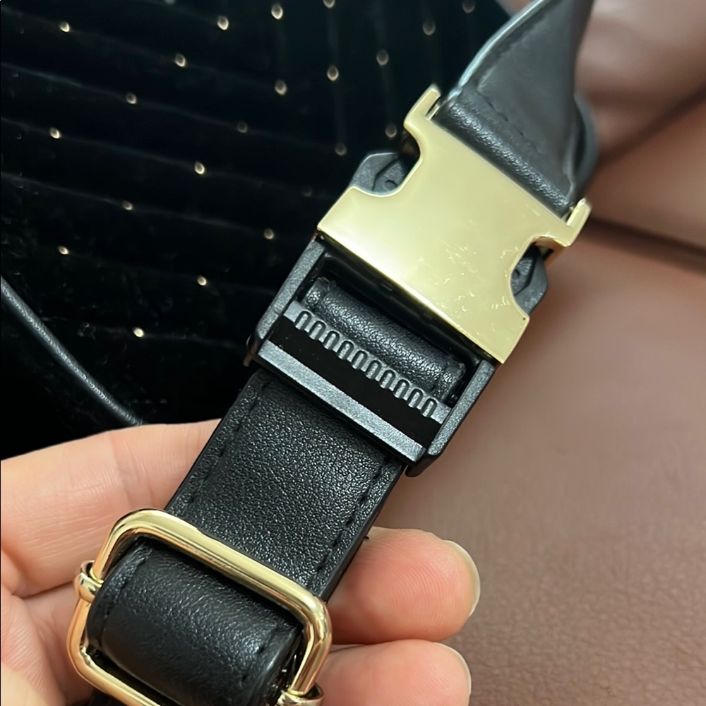 Victoria's Secret Black Quilted velvet Crossbody or belt bag - Picture 4 of 10